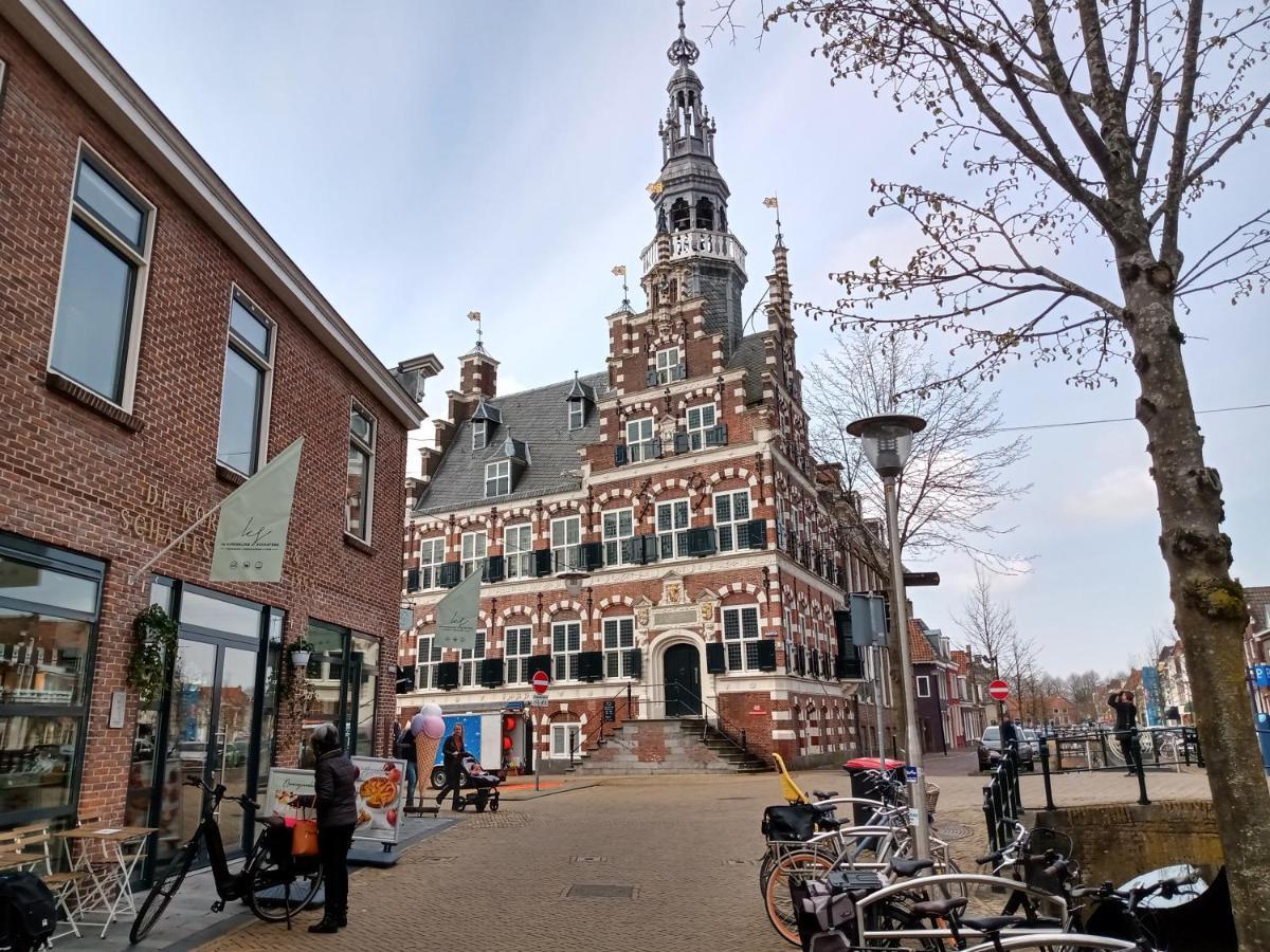 Vila Wellnesshuis Met Hottub, Ligbad En Grote Tuin Tzummarum Exteriér fotografie