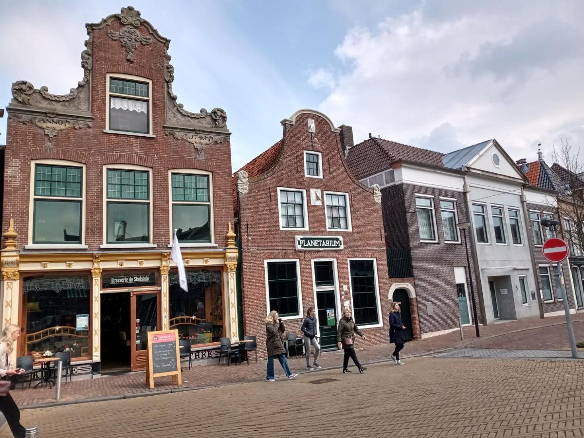 Vila Wellnesshuis Met Hottub, Ligbad En Grote Tuin Tzummarum Exteriér fotografie